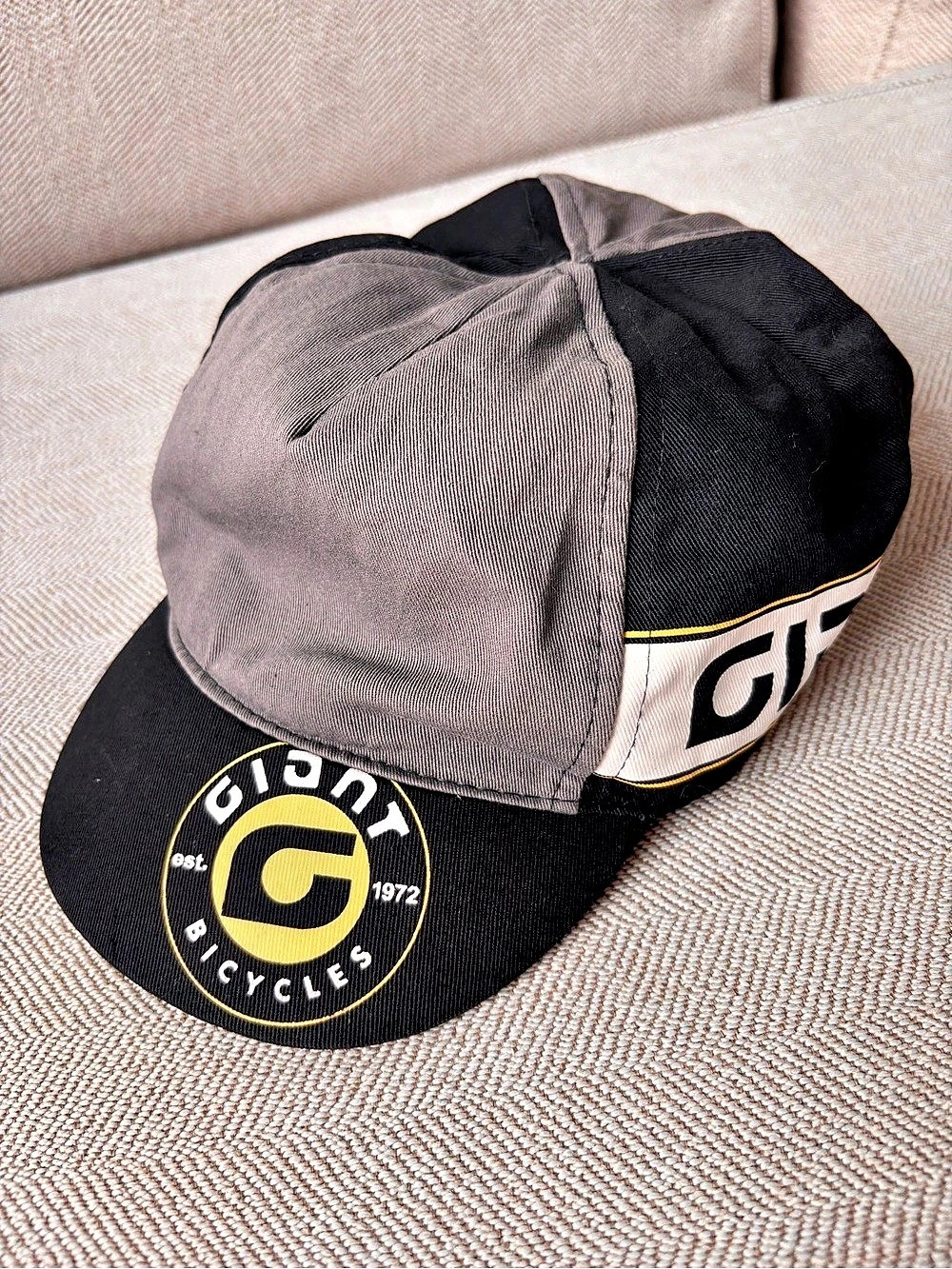 Giant Cycling Cap Black & Gray